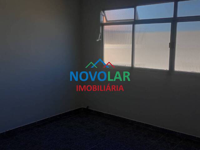 #490 - Apartamento para Locação em São Pedro da Aldeia - RJ